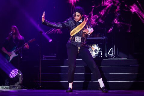 BEAT IT!