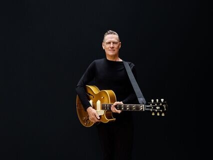 ApprovedPressPhoto_04212025063215_large_(c)_Bryan_Adams