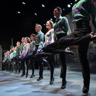 Riverdance_-_25th_Anniversary_Show_(Riverdance)_(3)_Fotocredit_Jack_Hartin_(c)_Abhann_Productions