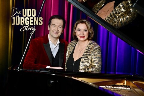 Pressefoto_Gabriela_Benesch_Schauspielerin,_Alex_Parker_S_nger_Pianist_(c)_Harald_Kraus_(10)