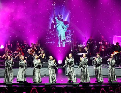 Gregorian_aDSC_6163_Nicole_Roggon